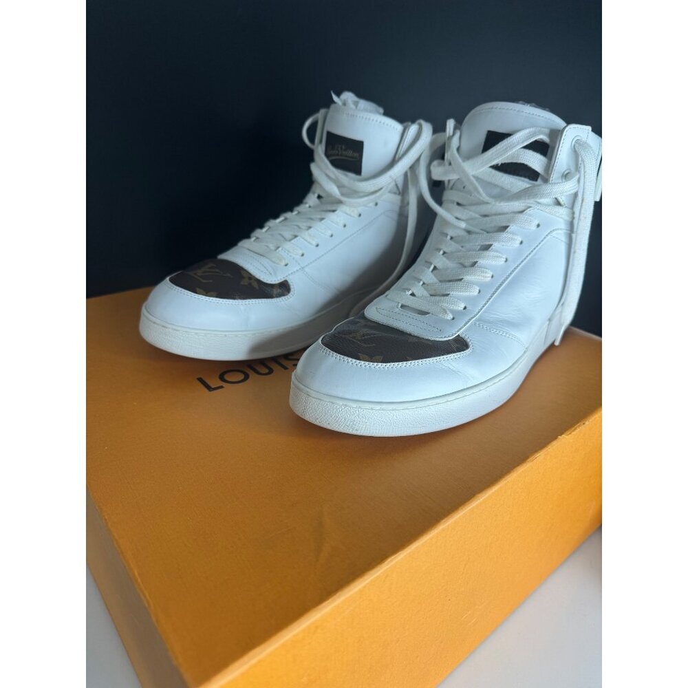Louis Vuitton Rivoli High Top Monogram Sneaker Boot Signature Men's Men's LV 9 U - Picture 12 of 16